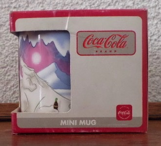 7063-1 € 5,00 coca cola mini mok beer op berg.jpeg